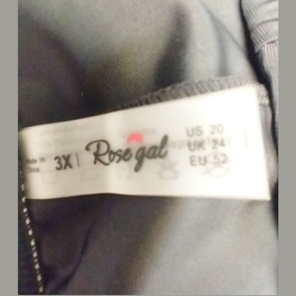 ROSEGAL Ombre Lattice Floral Embroidered Applique Two- Piece Plus Size  Swimsuit - Picture 12 of 16